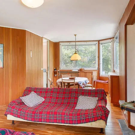 Appartement Graceful In With Fireplace Courmayeur